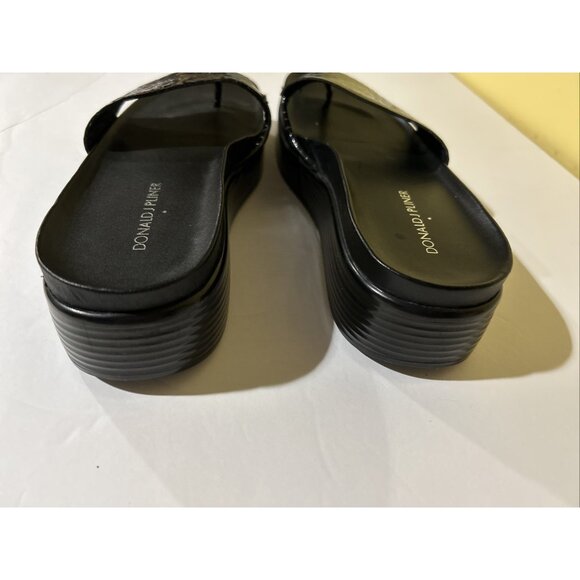 Donald Pliner Women's Fifi Patent Leather Thong Sandals Platform Size 11 - Picture 12 of 12